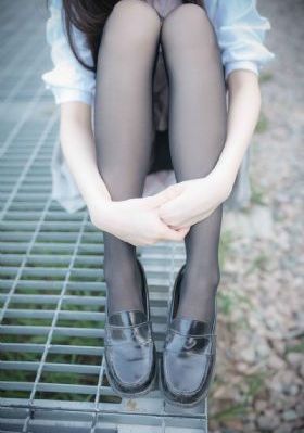 美国女子监狱电影