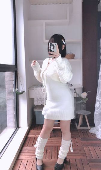 黄色仓库