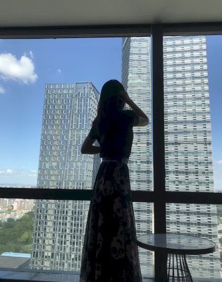 个人游泳教练卜水缨
