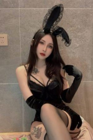 隔壁邻居的妻子